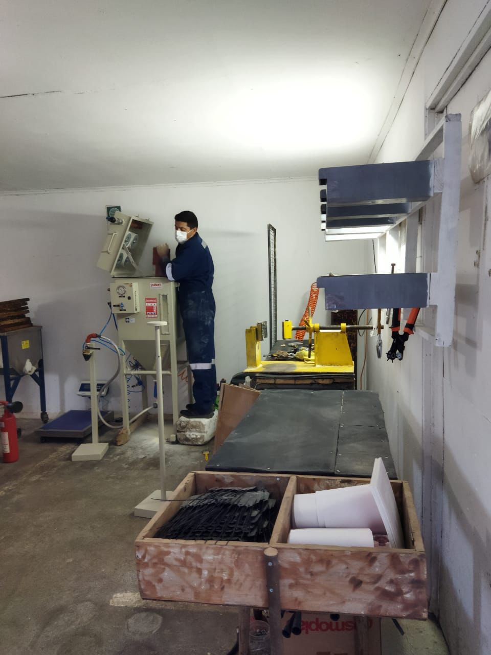 Taller de mantenci贸n y recarga de extintores - Imagen 3